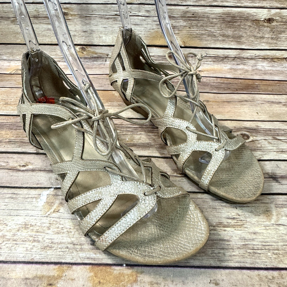 Reaction Kenneth Cole Golden Embossed Gladiator Lace Up Open Toe Sandals 9.5 - Picture 1 of 8